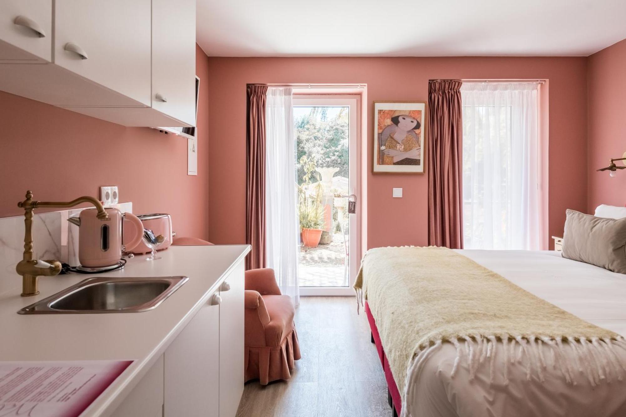 Camelia Boutique House Hotel *